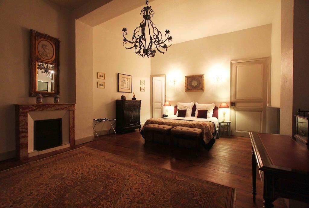 Les Buis Bed & Breakfast Ille-sur-Têt Екстериор снимка